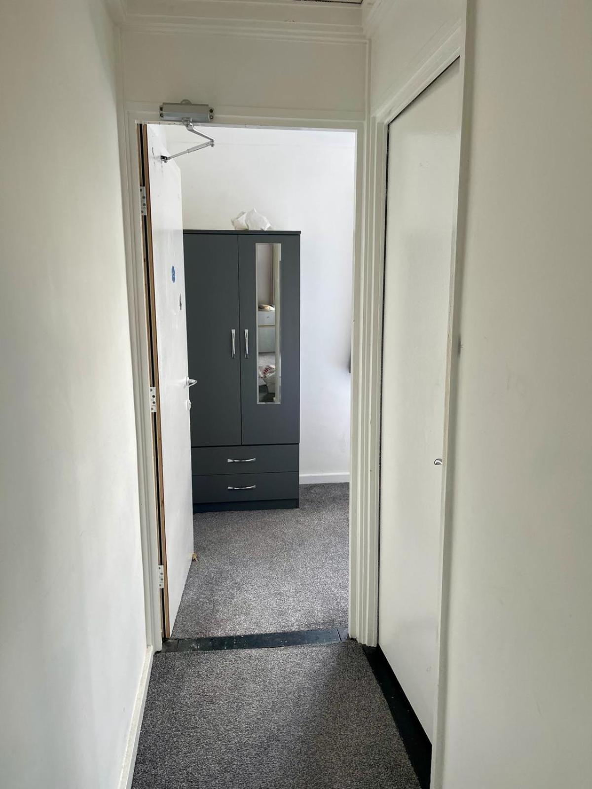 Homestays-Close To Coventry City And University I Free Parking I Wi-Fi Екстер'єр фото