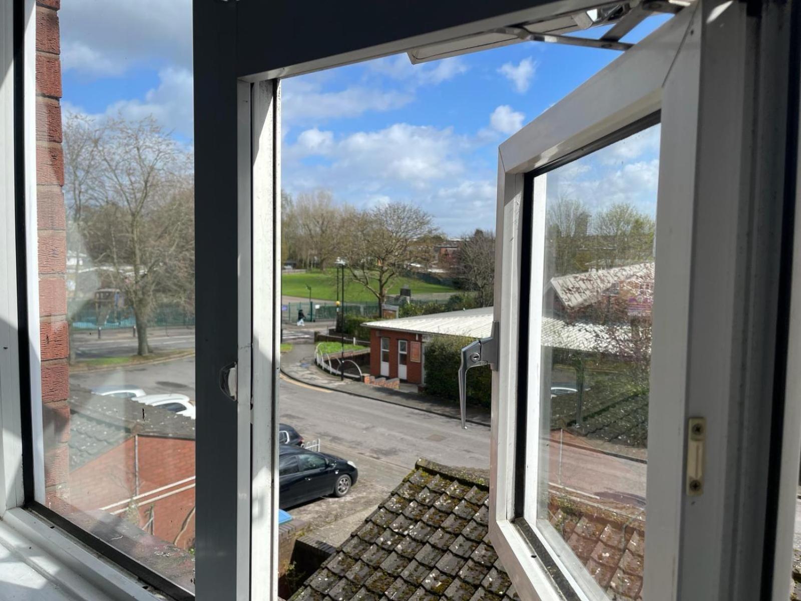 Homestays-Close To Coventry City And University I Free Parking I Wi-Fi Екстер'єр фото
