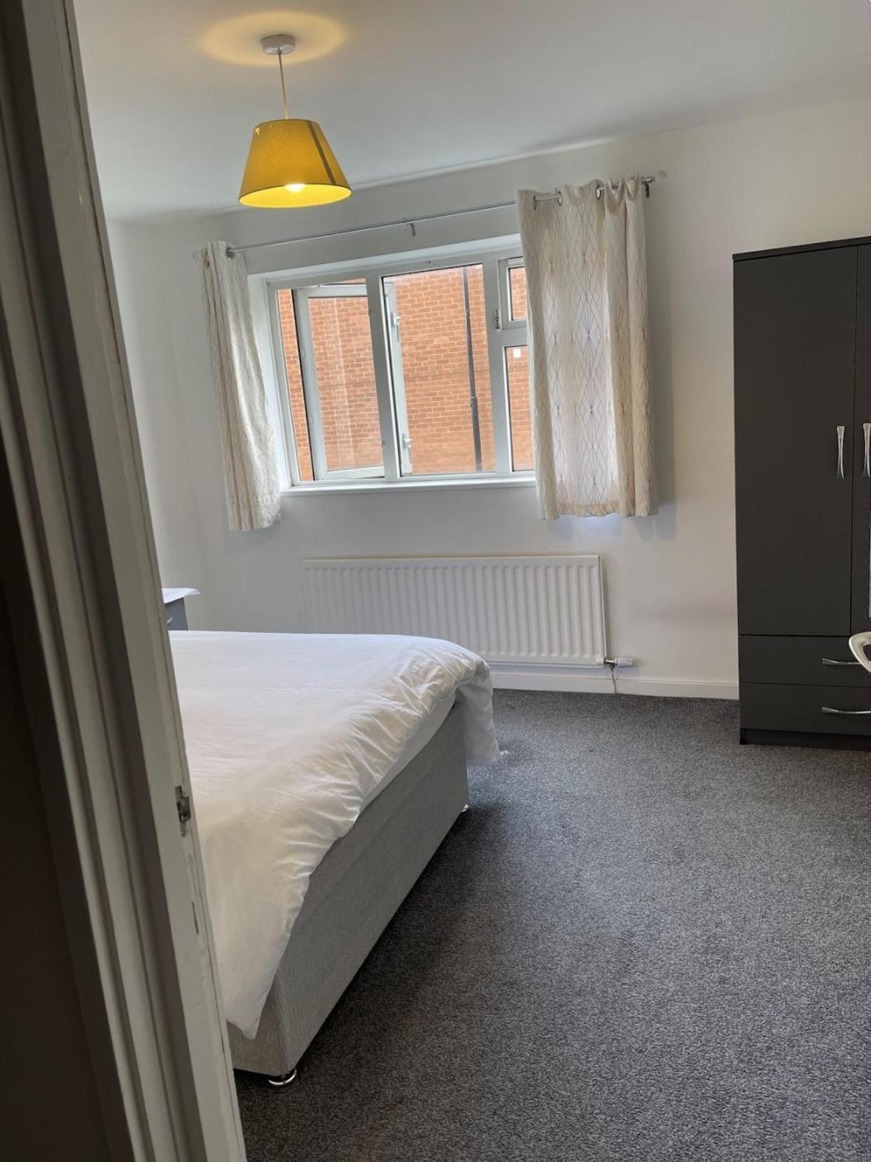 Homestays-Close To Coventry City And University I Free Parking I Wi-Fi Екстер'єр фото